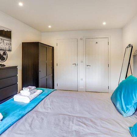 Exceptionally Spacious Central Canterbury Home Экстерьер фото